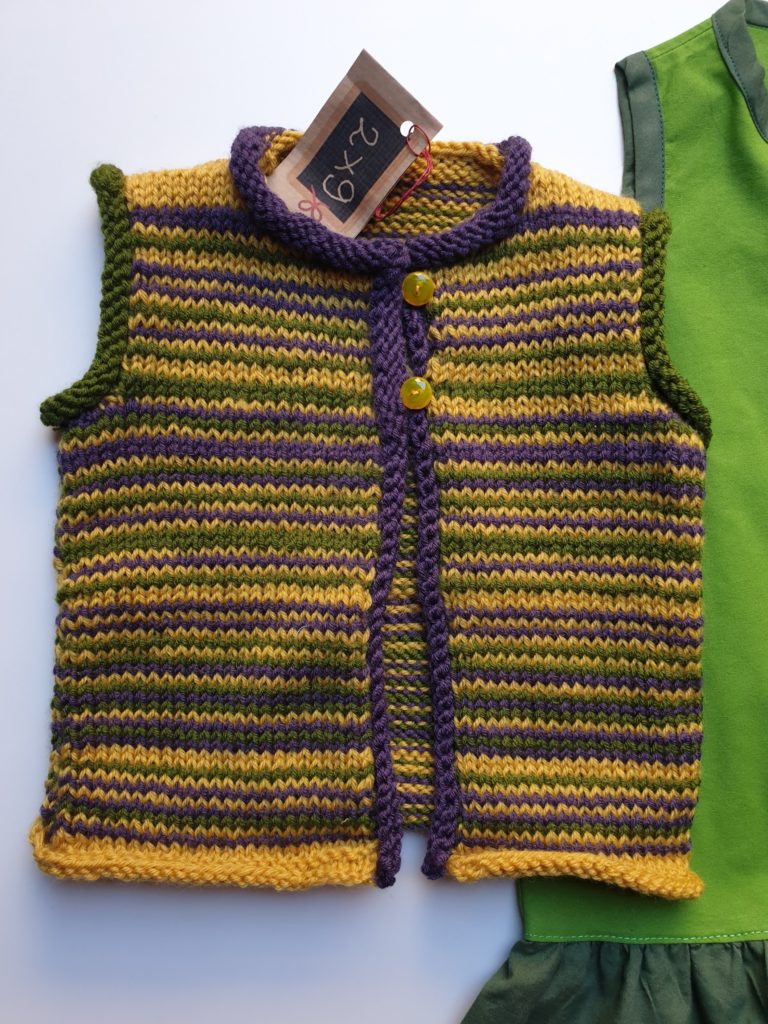 Gilet sans manche, tricoté