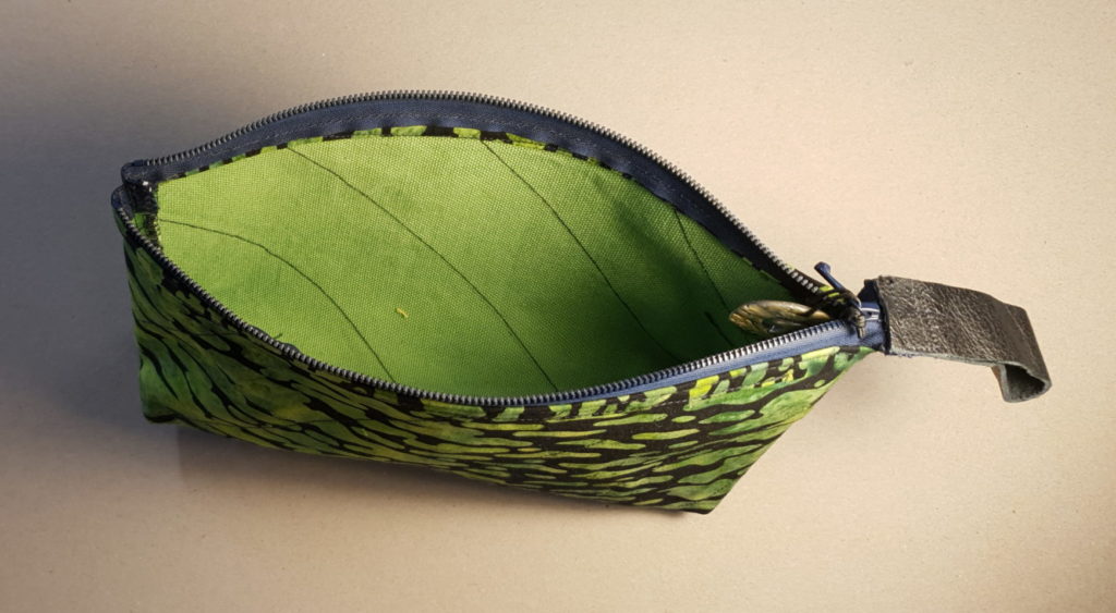 Trousse à crayons vert, intérieur