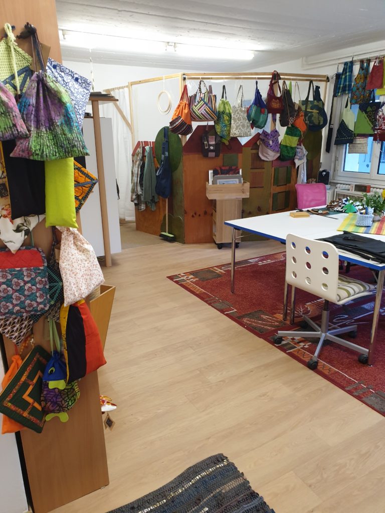 Articles à vendre exposés à l'atelier